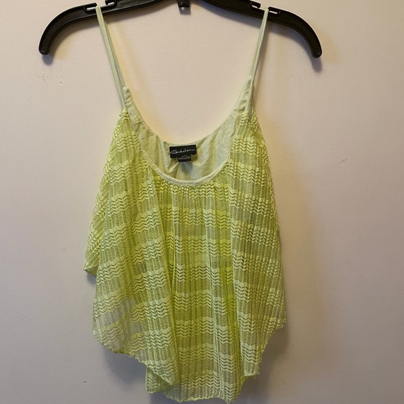 Cropped tank top - Picture 1 of 2